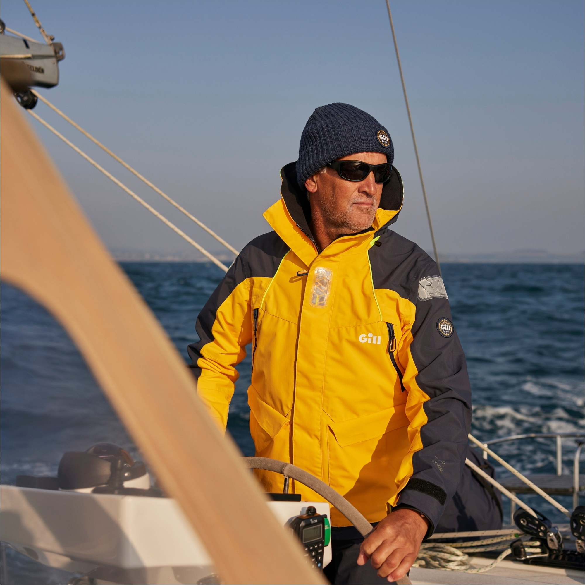 2026 Gill Mens OS2 Offshore Jacket OS26J - Goldfusion / Navy